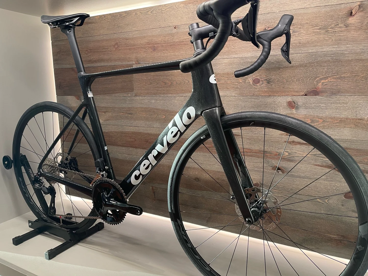 Cervelo SOLOISTO 56R8100 zippホイール無し Cervelo SOLOISTO 56R8100 zippホイール無し Cervelo SOLOISTO